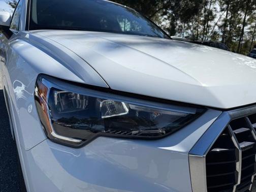 2022 Audi Q3 Premium