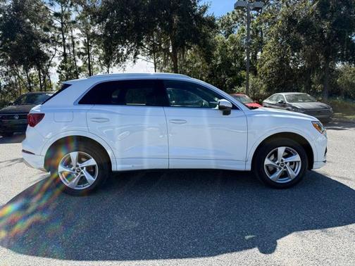 2022 Audi Q3 Premium