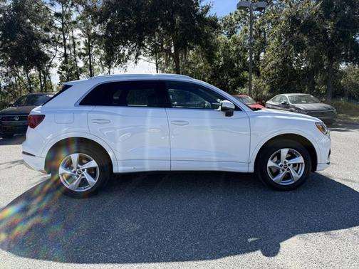 2022 Audi Q3 Premium