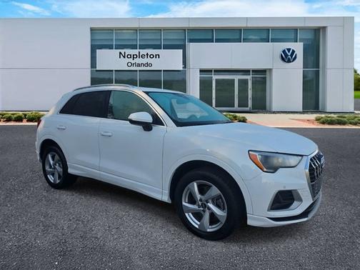 2022 Audi Q3 Premium