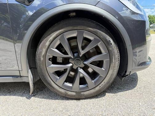 Stealth Gray 2023 Tesla Model X