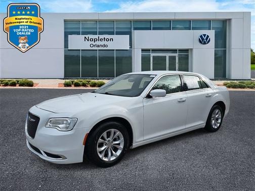 2023 Chrysler 300 Touring