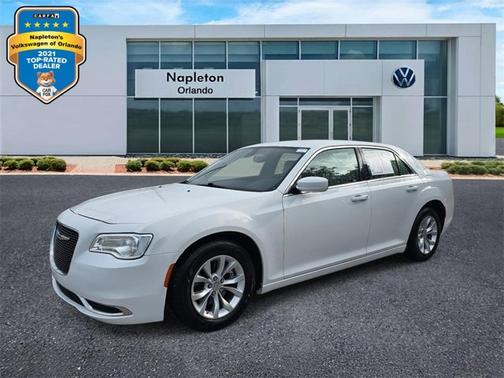 2023 Chrysler 300 Touring