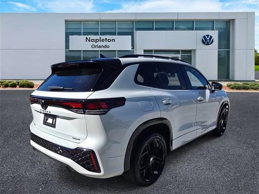 2025 Volkswagen Tiguan SE R-Line Black