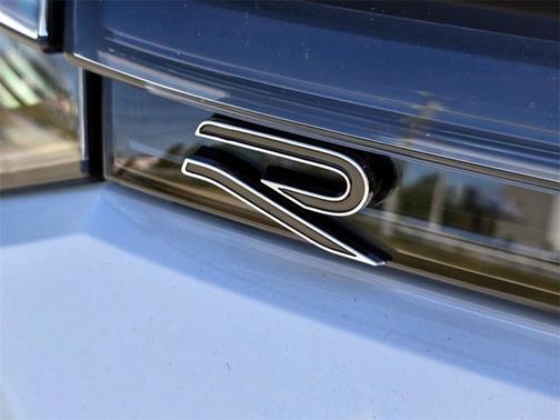 2025 Volkswagen Tiguan SE R-Line Black