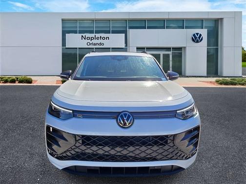 2025 Volkswagen Tiguan SE R-Line Black
