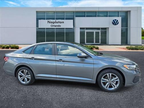 Platinum Gray Metallic 2024 Volkswagen Jetta SE