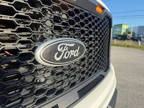 Oxford White 2018 Ford F-150 XLT