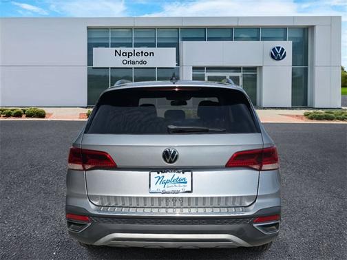 2022 Volkswagen Taos SE