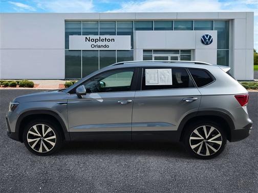 2022 Volkswagen Taos SE