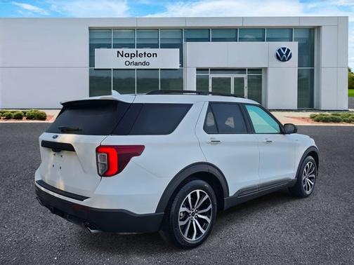 2024 Ford Explorer ST-Line