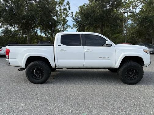 2017 Toyota Tacoma SR5