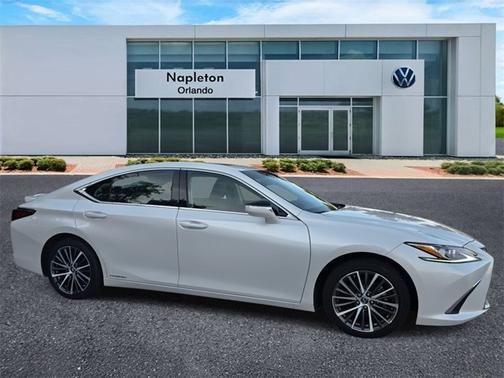 2022 Lexus ES 300h ES 300h