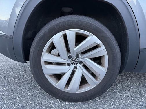 2023 Volkswagen Atlas Cross Sport 3.6L V6 SE w/Technology