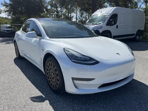 2019 Tesla Model 3 Mid Range