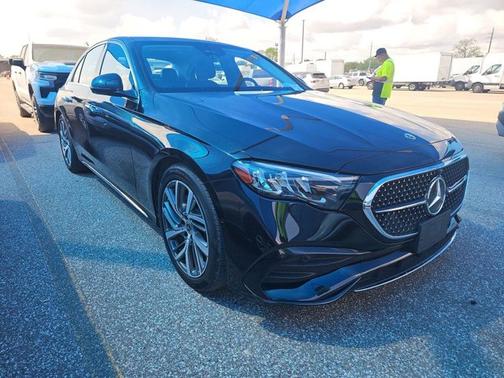 Obsidian Black Metallic 2025 Mercedes-Benz E-Class E 350