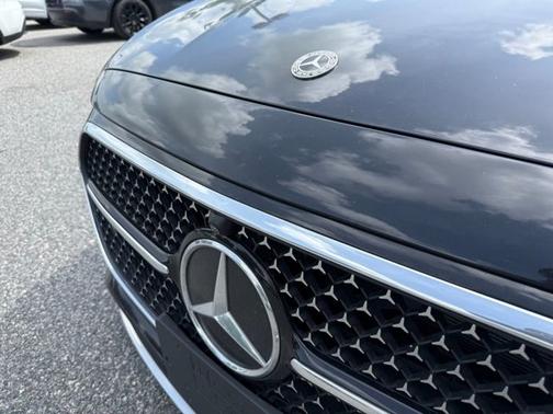 Obsidian Black Metallic 2025 Mercedes-Benz E-Class E 350