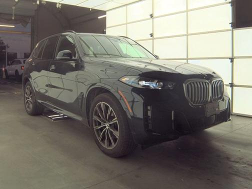 Carbon Black Metallic 2026 BMW X5 xDrive40i
