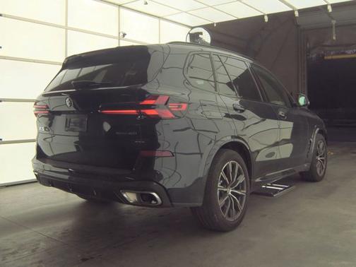 Carbon Black Metallic 2026 BMW X5 xDrive40i