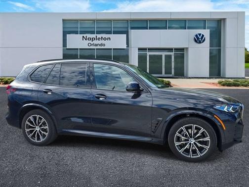 Carbon Black Metallic 2026 BMW X5 xDrive40i