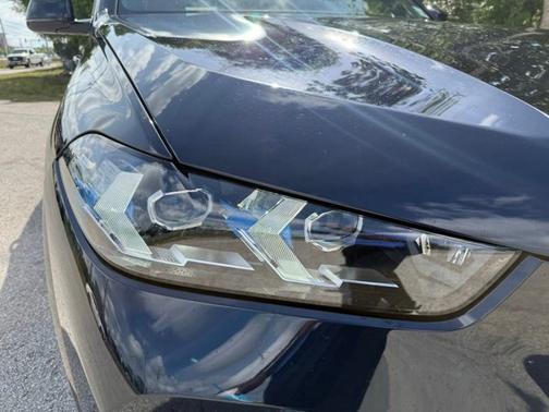 Carbon Black Metallic 2026 BMW X5 xDrive40i