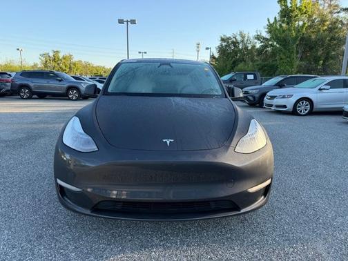 Gray 2024 Tesla Model Y Long Range