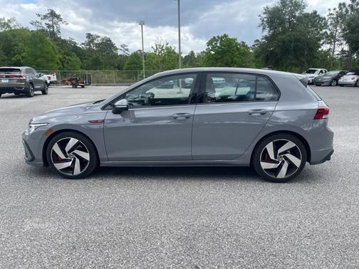 2024 Volkswagen Golf GTI S