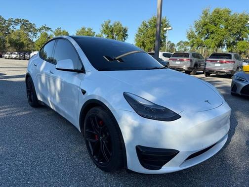 White 2022 Tesla Model Y Performance