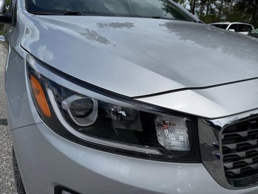 Silky Silver 2021 Kia Sedona EX