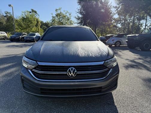 2023 Volkswagen Jetta SE
