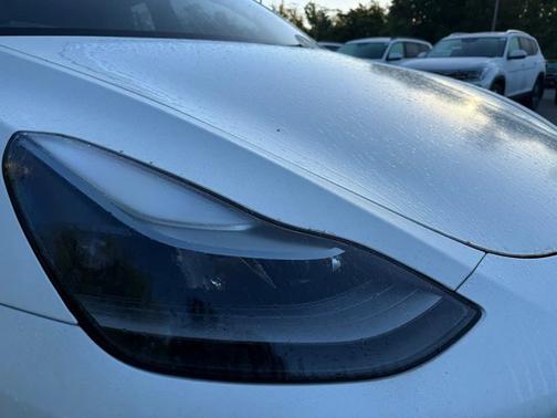 White 2022 Tesla Model Y Performance