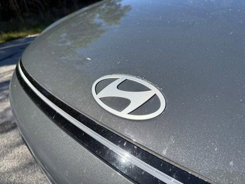 Ecotronic Gray Pearl 2025 Hyundai KONA SEL