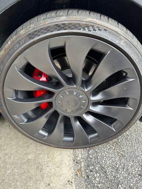 Gray 2023 Tesla Model Y Performance