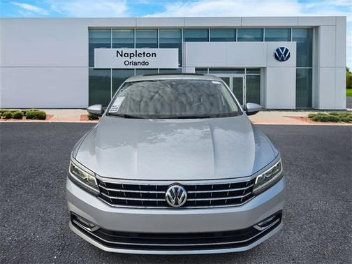 2018 Volkswagen Passat 2.0T SEL Premium
