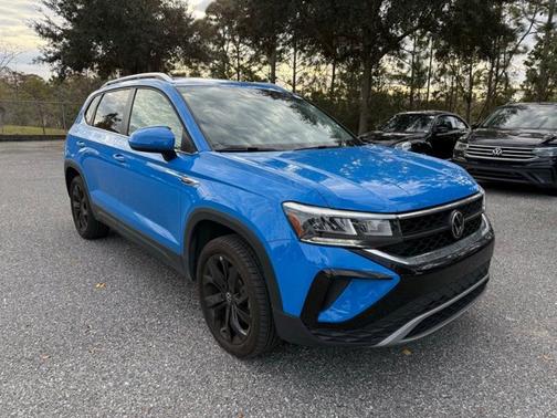 2023 Volkswagen Taos SE