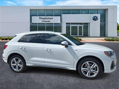 2021 Audi Q3 S line Premium