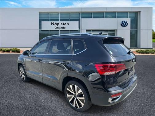 2024 Volkswagen Taos SE