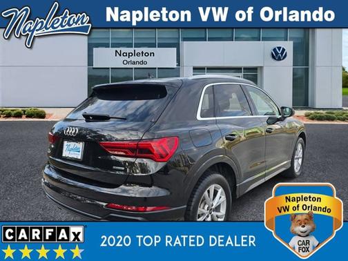 2022 Audi Q3 S line Premium