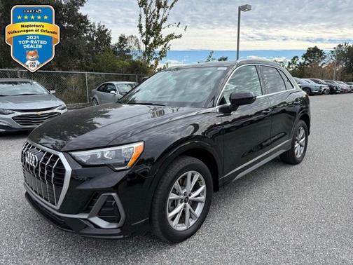 2022 Audi Q3 S line Premium