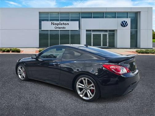 2012 Hyundai Genesis Coupe 3.8 Track