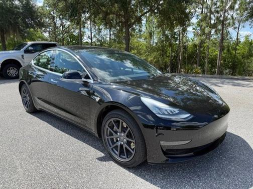 Black 2018 Tesla Model 3