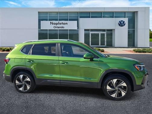 2026 Volkswagen Taos SE