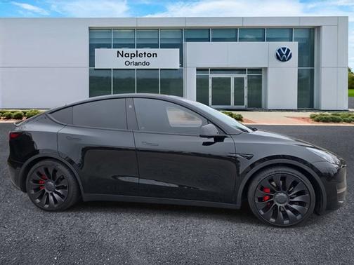 2023 Tesla Model Y Performance