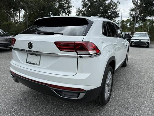 2022 Volkswagen Atlas Cross Sport 2.0T SE w/Technology