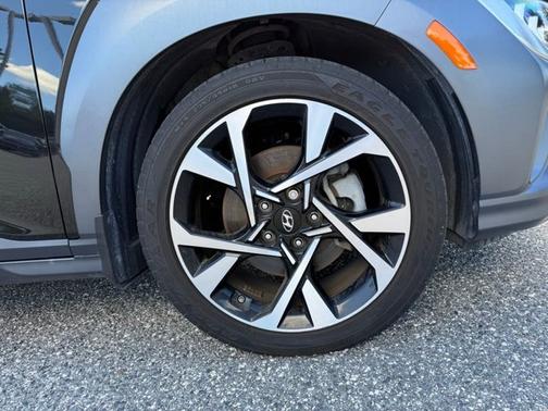 2022 Hyundai KONA Limited