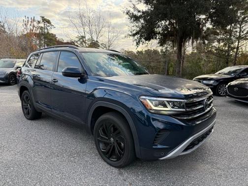 2022 Volkswagen Atlas 3.6L V6 SE w/Technology