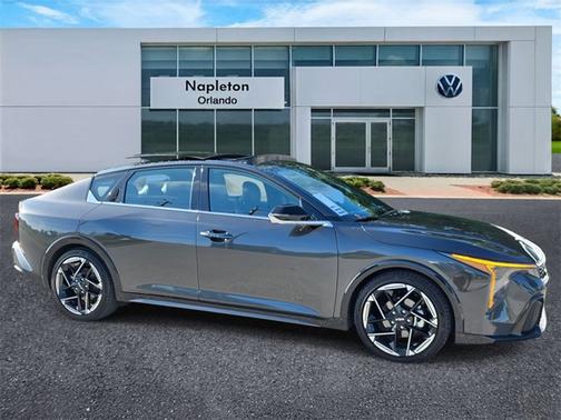 2025 Kia K4 GT-Line