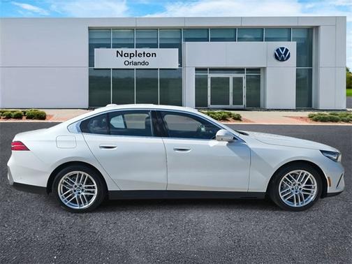 2024 BMW 530 530i xDrive