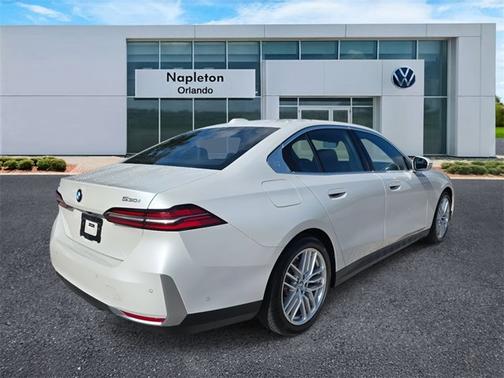 2024 BMW 530 530i xDrive