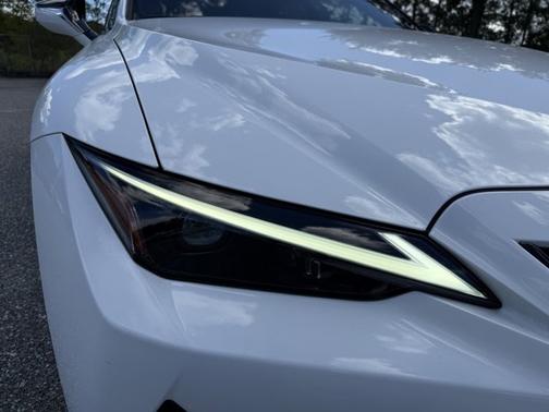 2024 Lexus IS 350 F SPORT Design